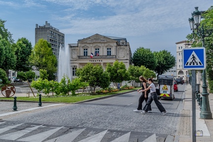 20240607-100038 SCENE DE RUE